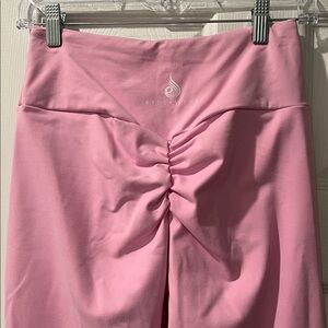 Ryderwear Pink Scrunch Bum Leggings- NWT